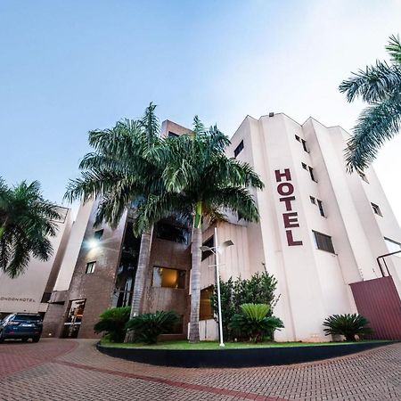 London Hotel Londrina Bagian luar foto