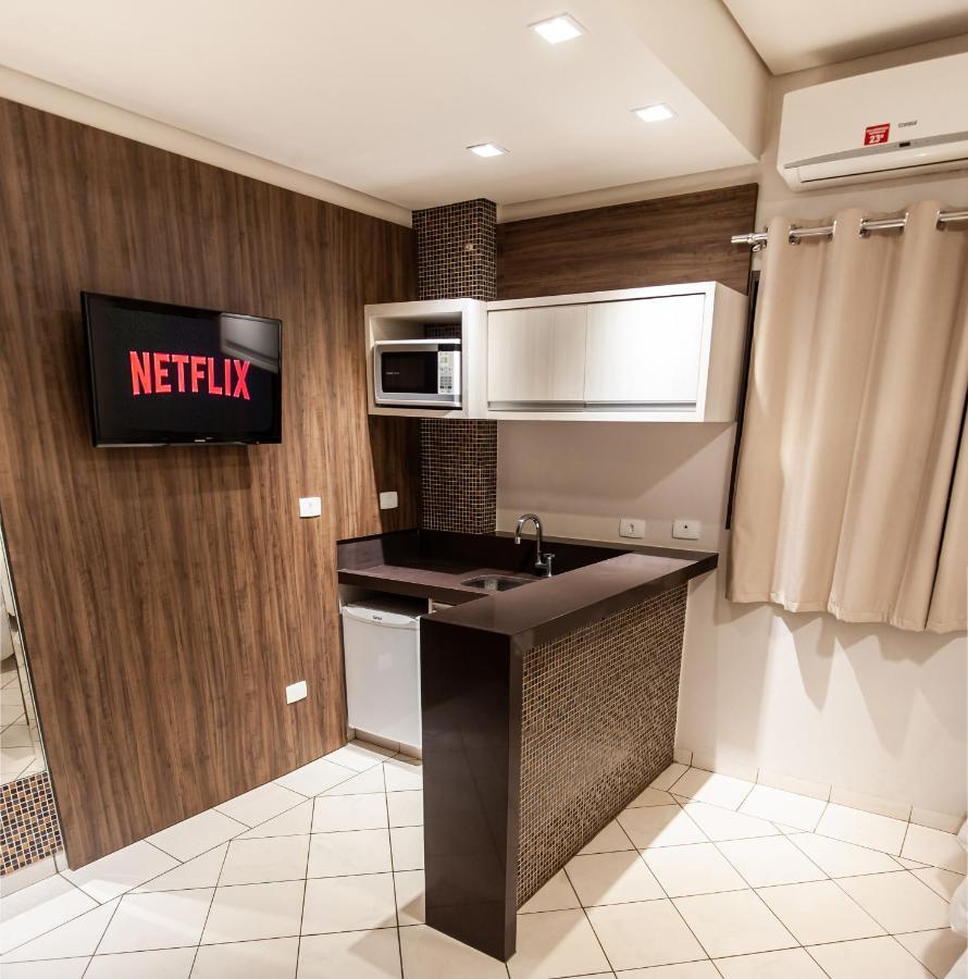 London Hotel Londrina Bagian luar foto