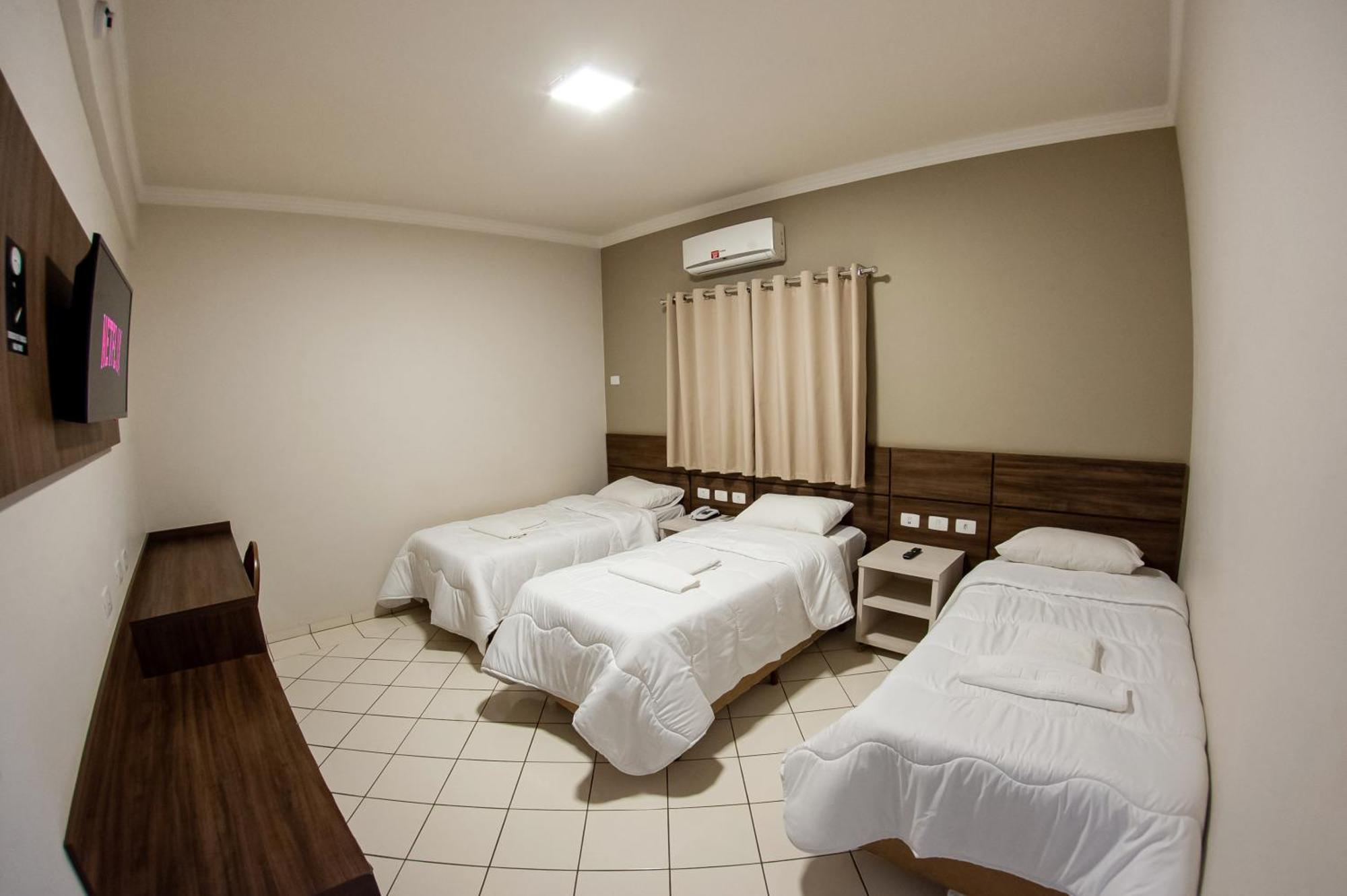 London Hotel Londrina Ruang foto