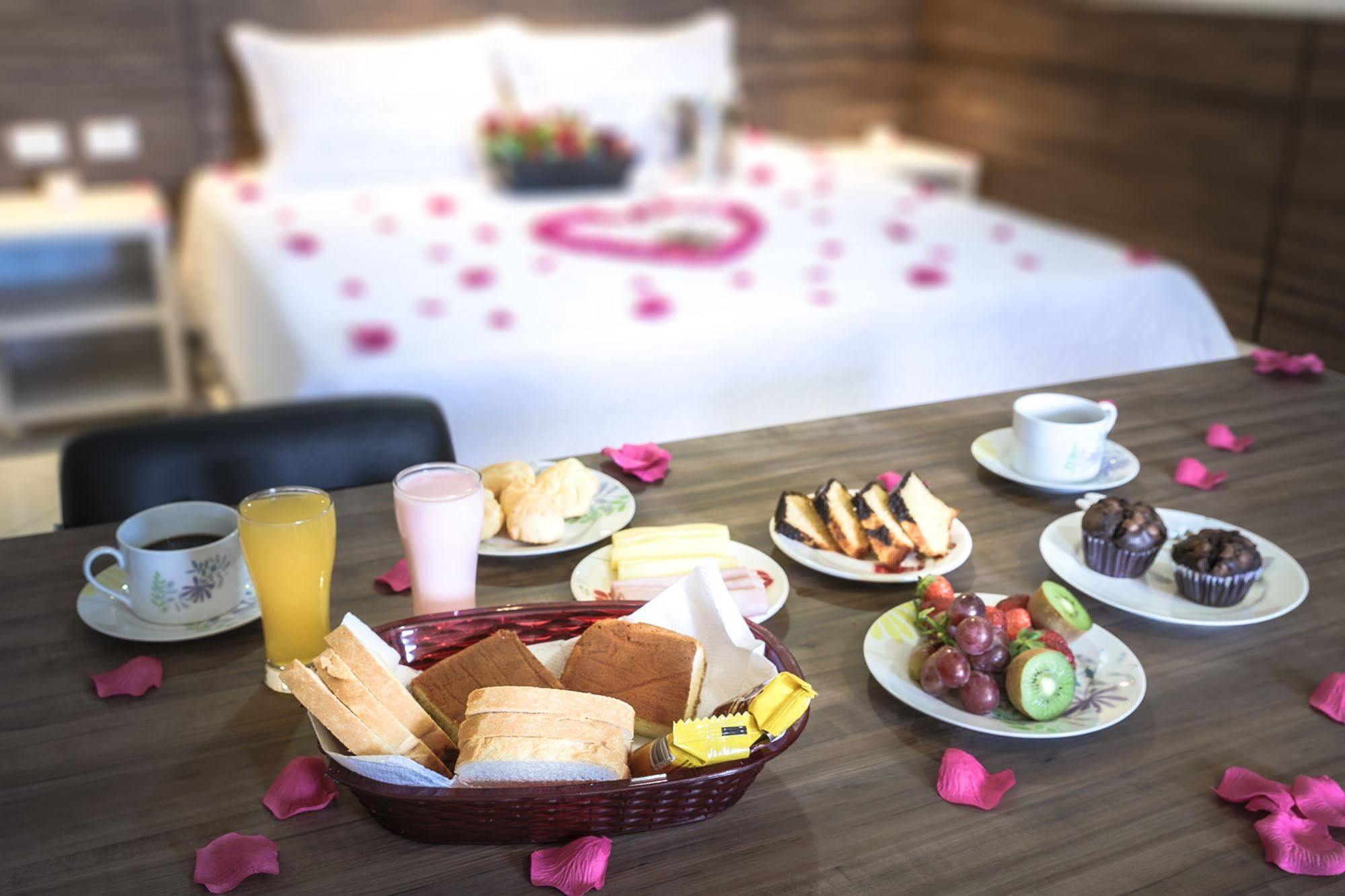 London Hotel Londrina Bagian luar foto