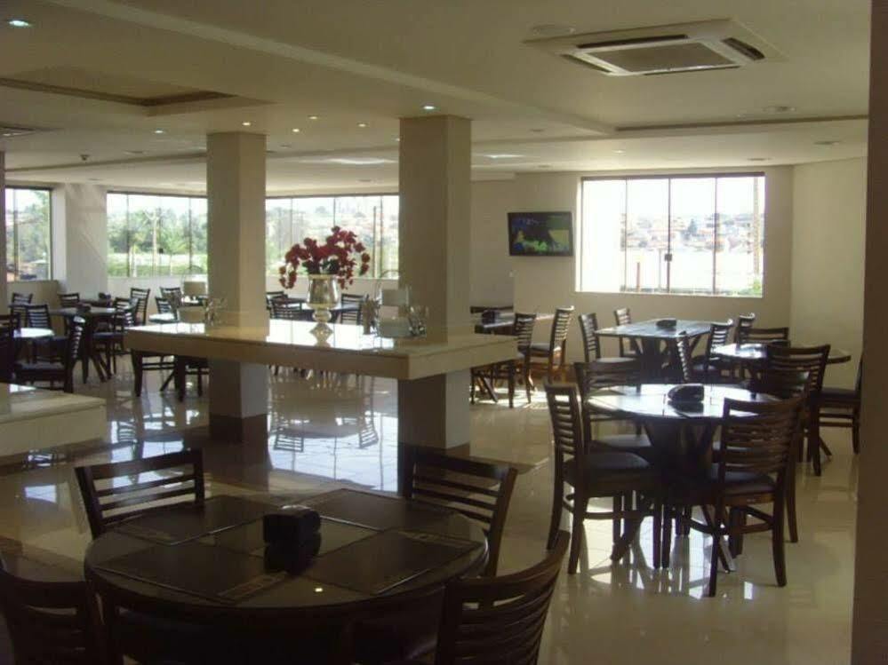 London Hotel Londrina Bagian luar foto